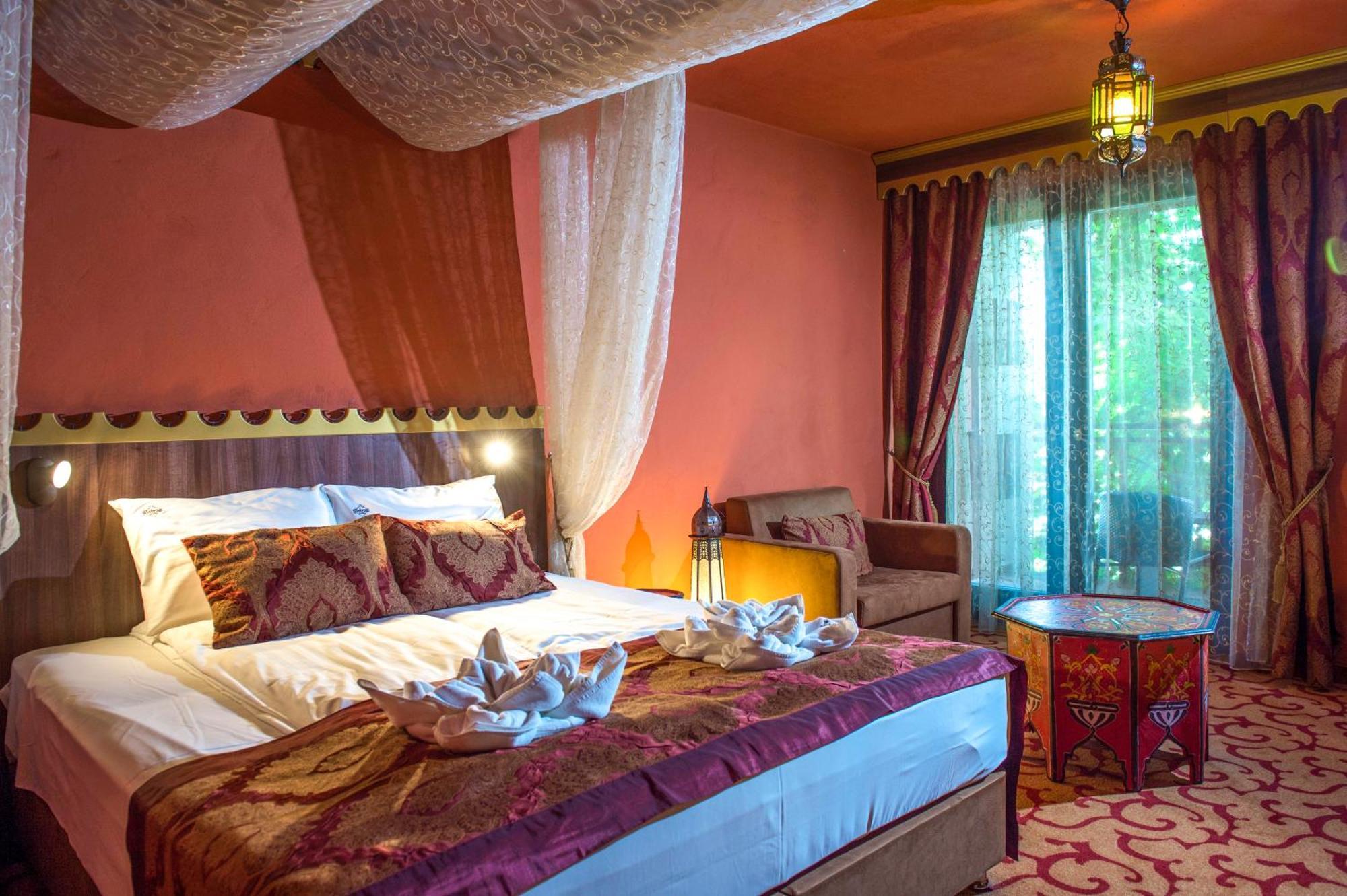 Meses Shiraz Hotel Superior-Adults Only Egerszalók Dış mekan fotoğraf